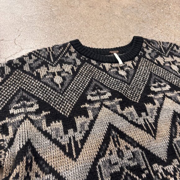 Free People Women's Superstar Cropped Boxy Pullover Sweater Black Combo - Picture 5 of 7